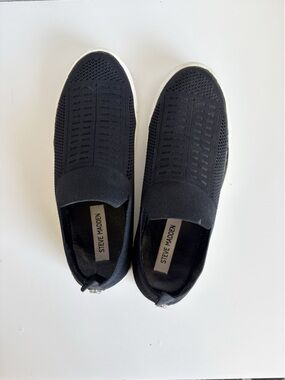 Steve Madden Daray Slip On Mesh Sneakers Black with White Sole 9